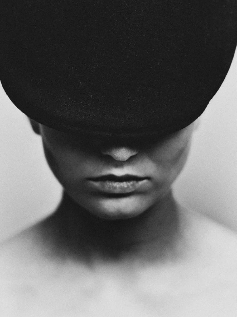 Chapeau by Bastiaan Woudt, 2017 — Archival Pigment Print