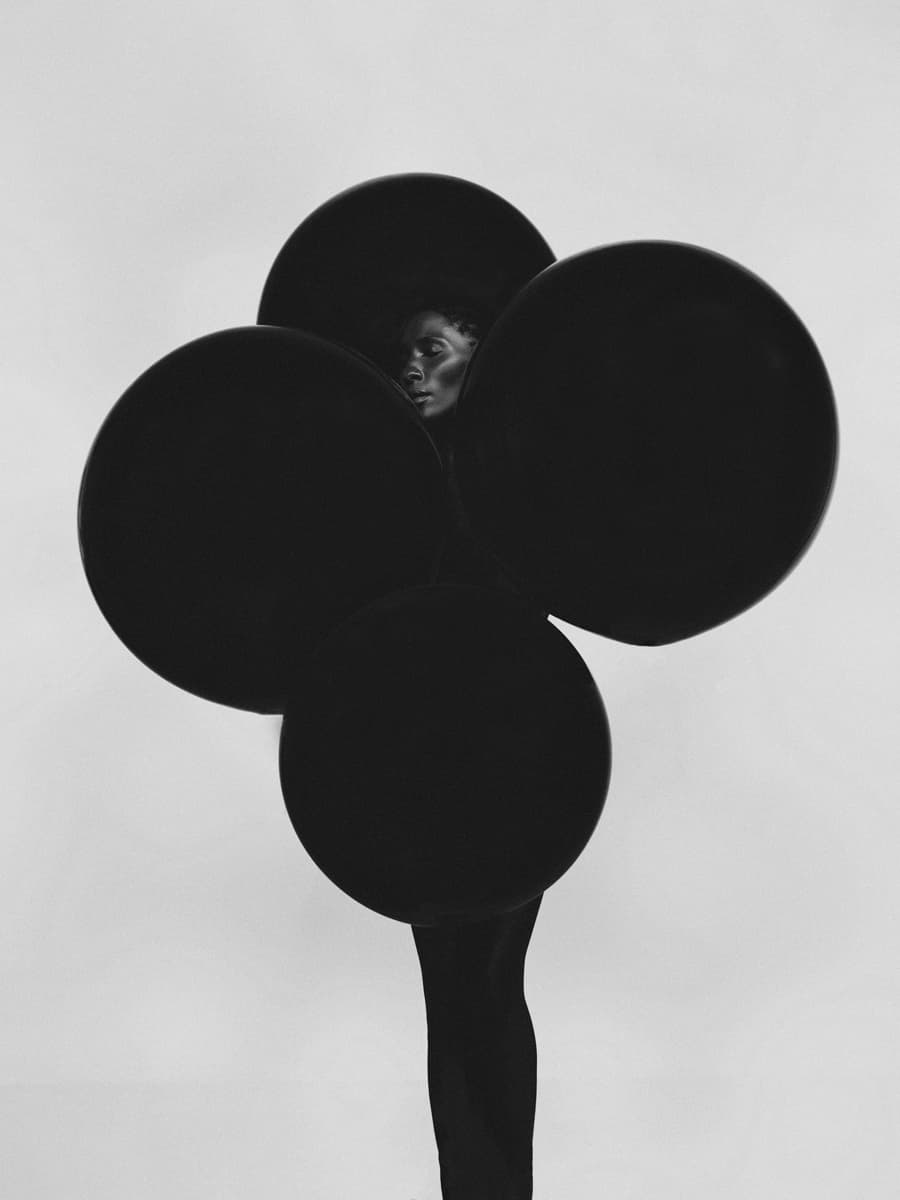 Balloon by Bastiaan Woudt, 2022 — Archival Pigment Print