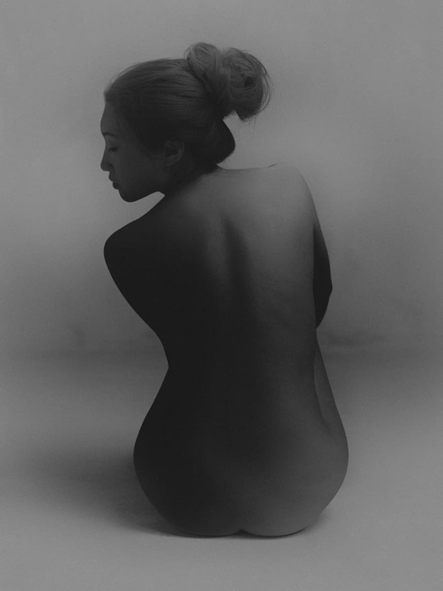 Minhly Knot by Bastiaan Woudt, 2022 — Archival Pigment Print