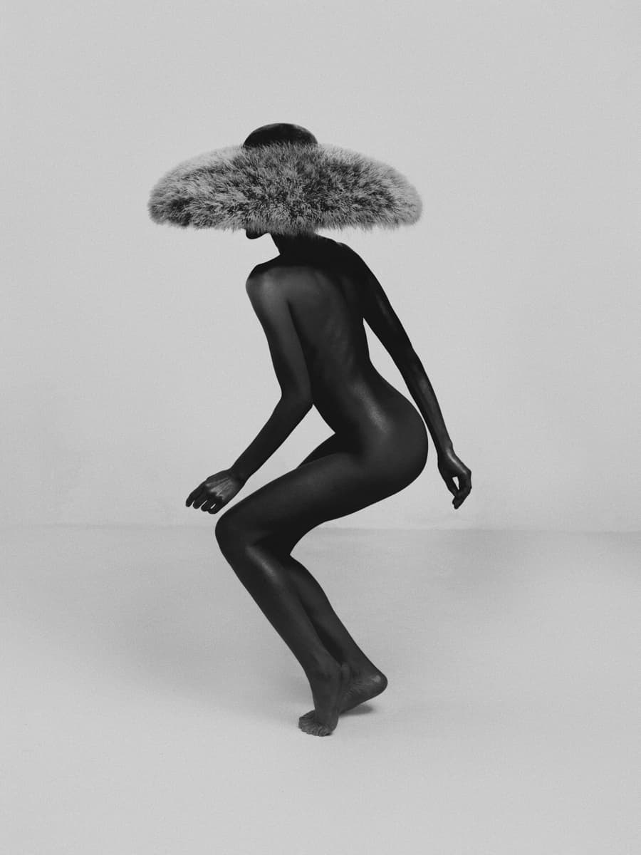 Tiptoe by Bastiaan Woudt, 2023 — Archival Pigment Print