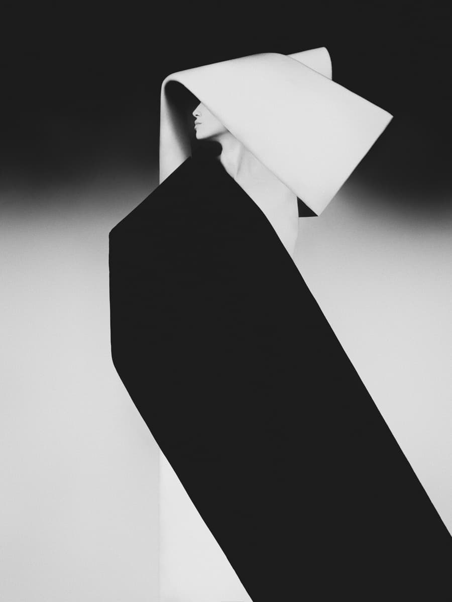 Diffuse by Bastiaan Woudt, 2023 — Archival Pigment Print